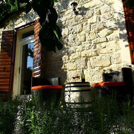 Appartamento Old House Sveti Filip i Jakov Esterno foto