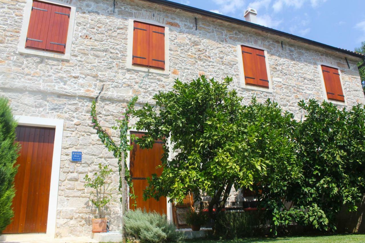 Appartamento Old House Sveti Filip i Jakov Esterno foto
